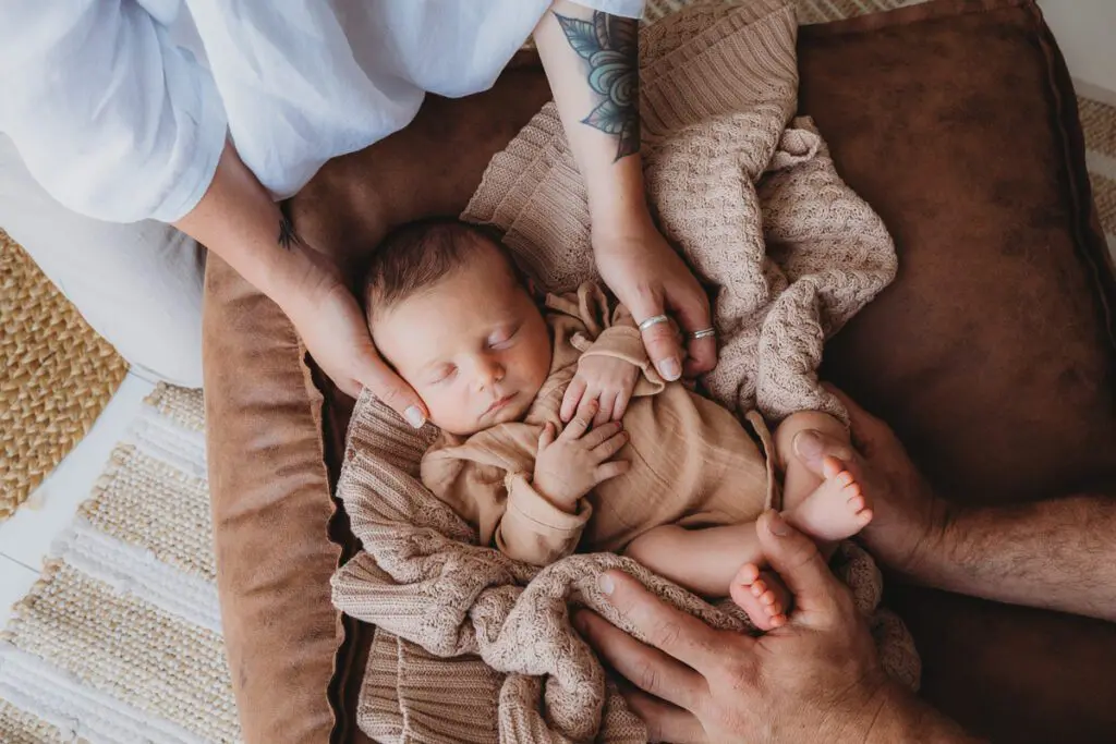 manage newborn photography sessions efficiently